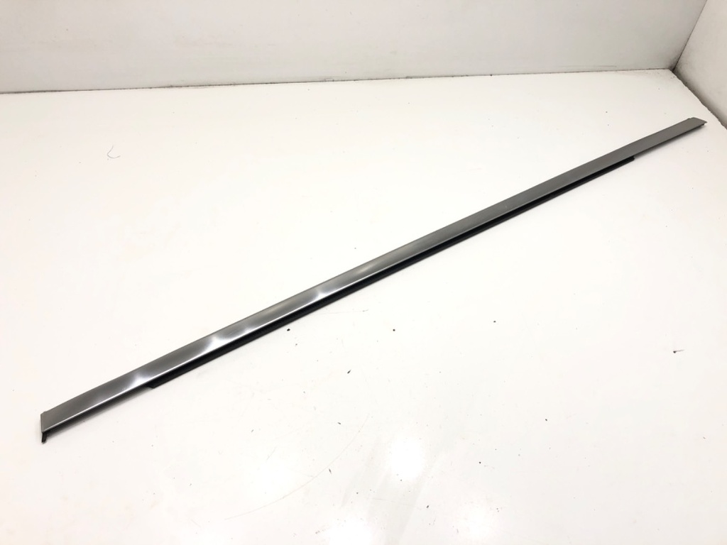 [STARK-704081] Moldura de puerta trasera izquierda Citroen C4 Picasso II