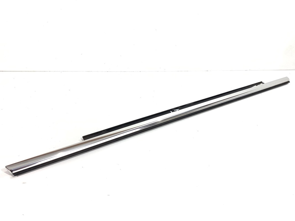 [STARK-809142] Moldura de puerta trasera izquierda Audi A6 C7