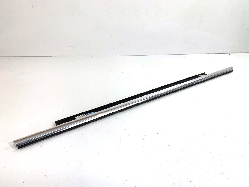 [STARK-900403] Moldura exterior puerta trasera derecha Audi A6 C7 Avant