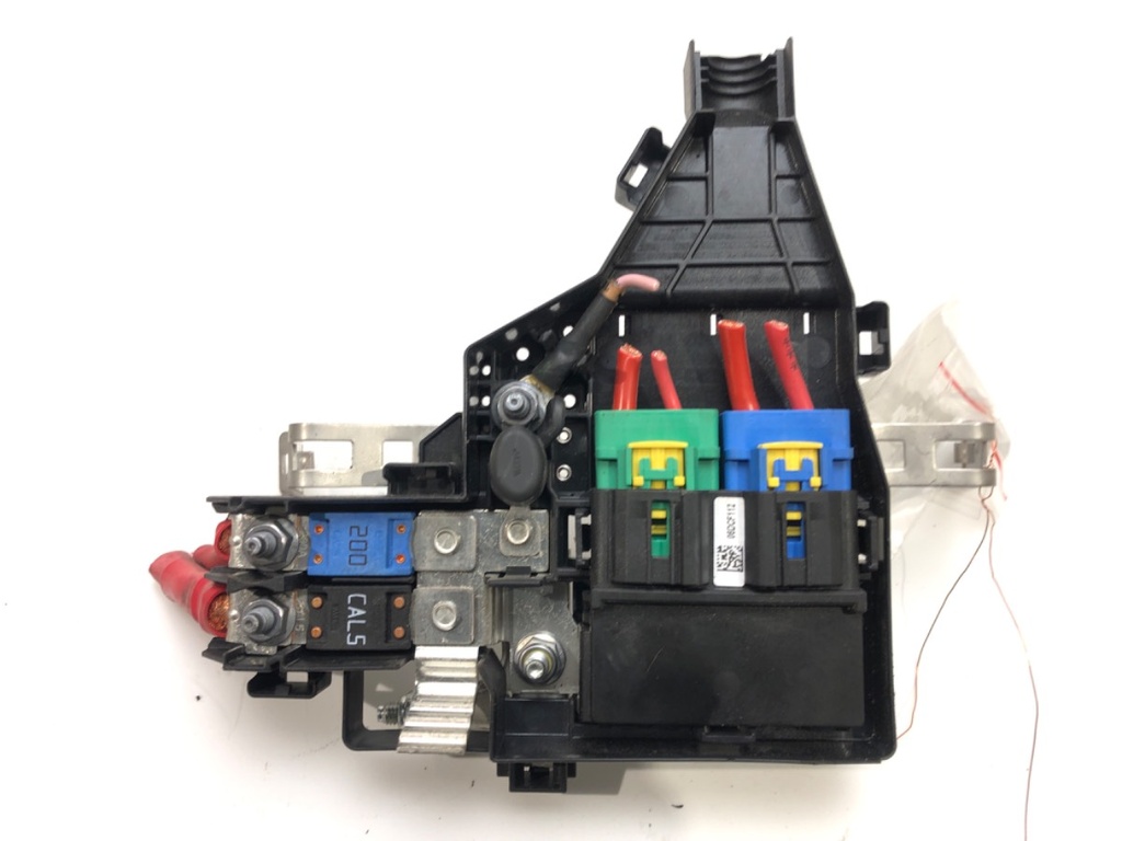 [STARK-440368] Borne positivo de batería para Dacia Duster (HM_)