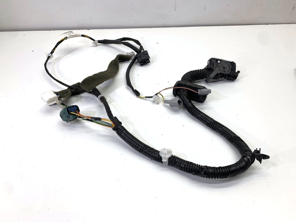 [STARK-842032] Cableado de puerta delantera derecha Nissan Juke (F15)