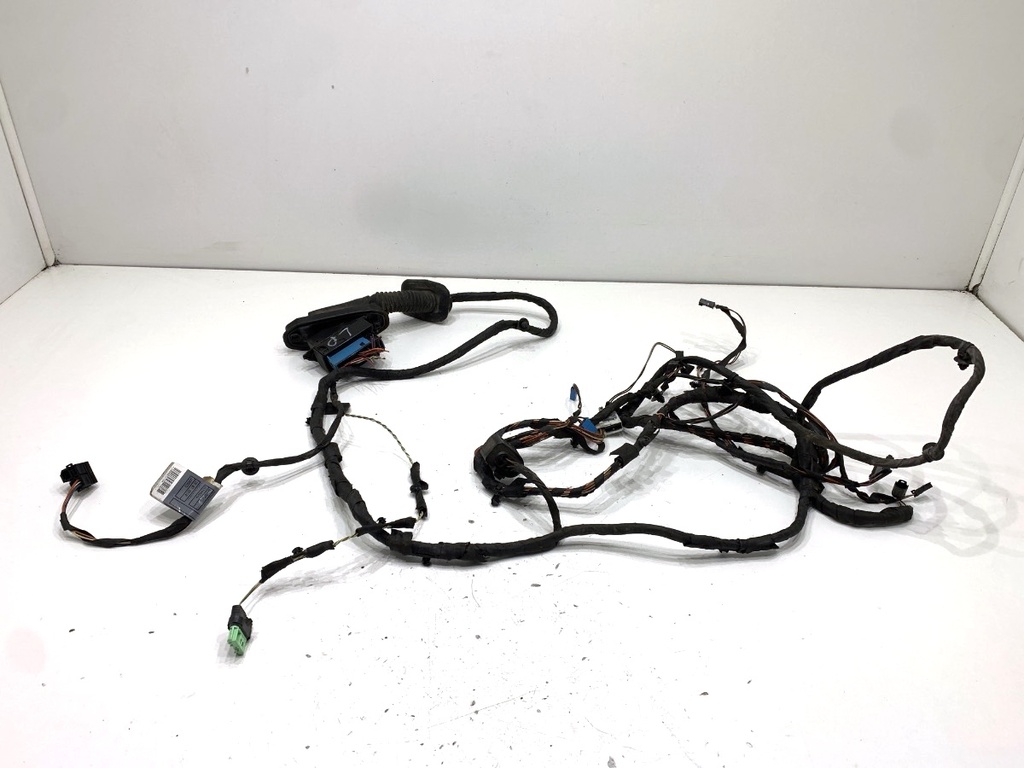[STARK-852486] Instalación eléctrica puerta delantera izquierda BMW Serie 5 (F10)