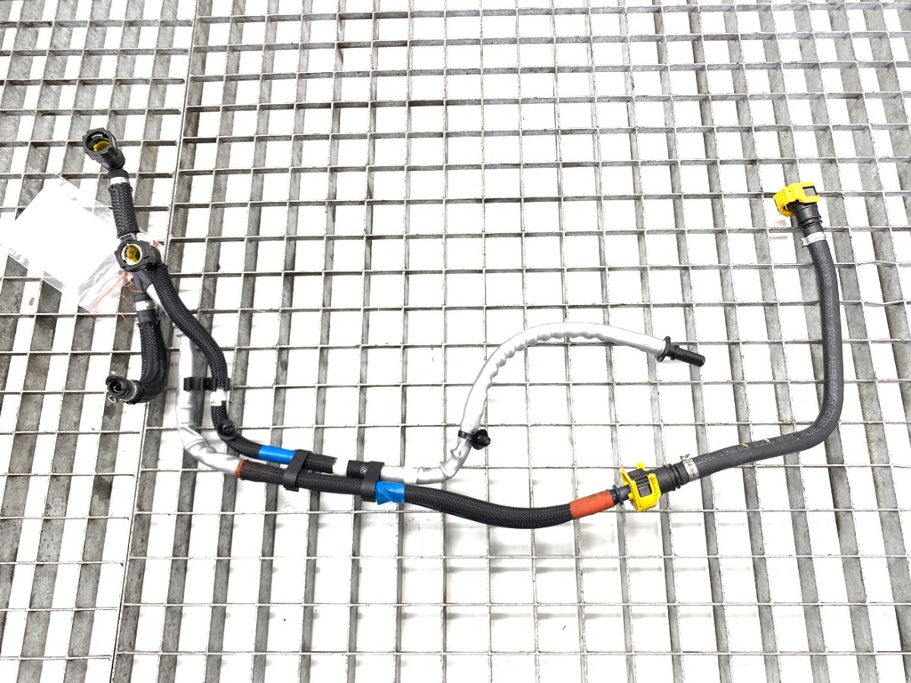[STARK-855511] Tubería de combustible Jaguar E-Pace (X540) 2.0 D180