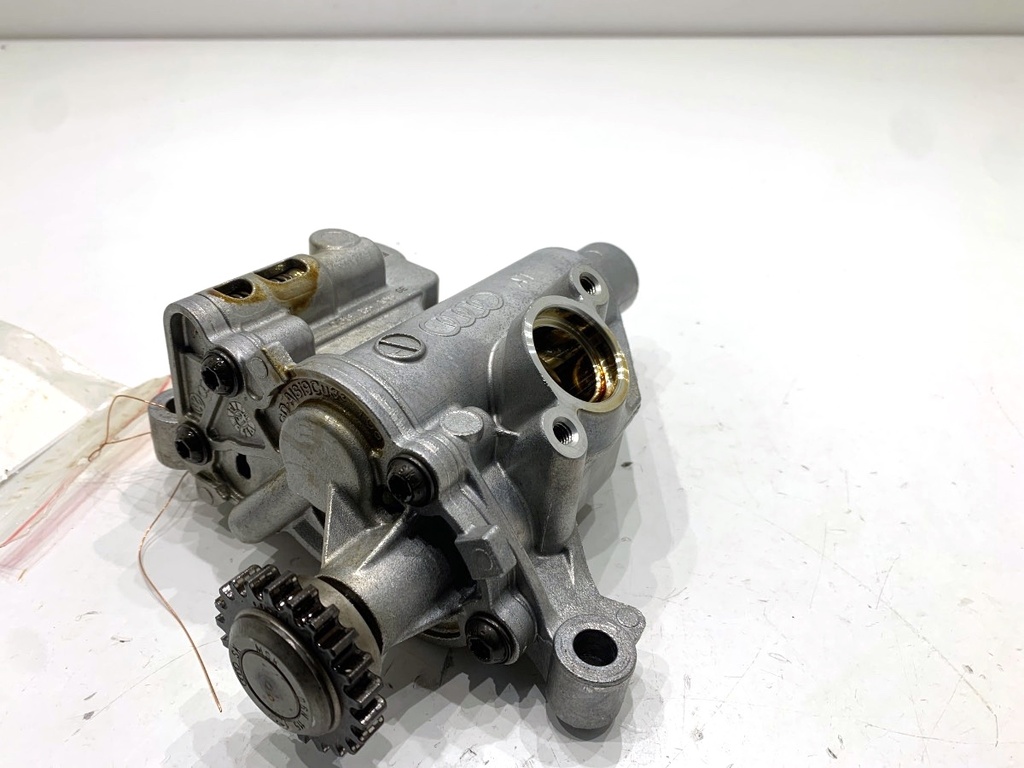 [STARK-892712] Bomba de aceite VW Passat B8 2.0 TSI 4motion 206 kW