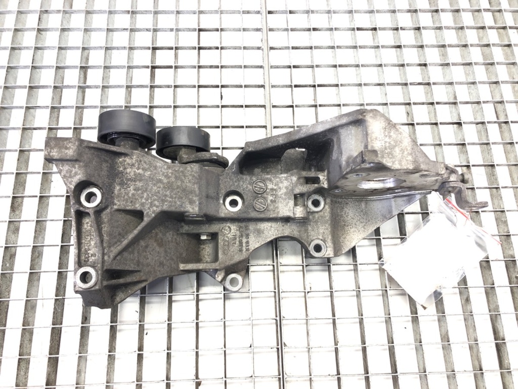 [STARK-538598] Soporte de alternador Audi A5 (8T3)