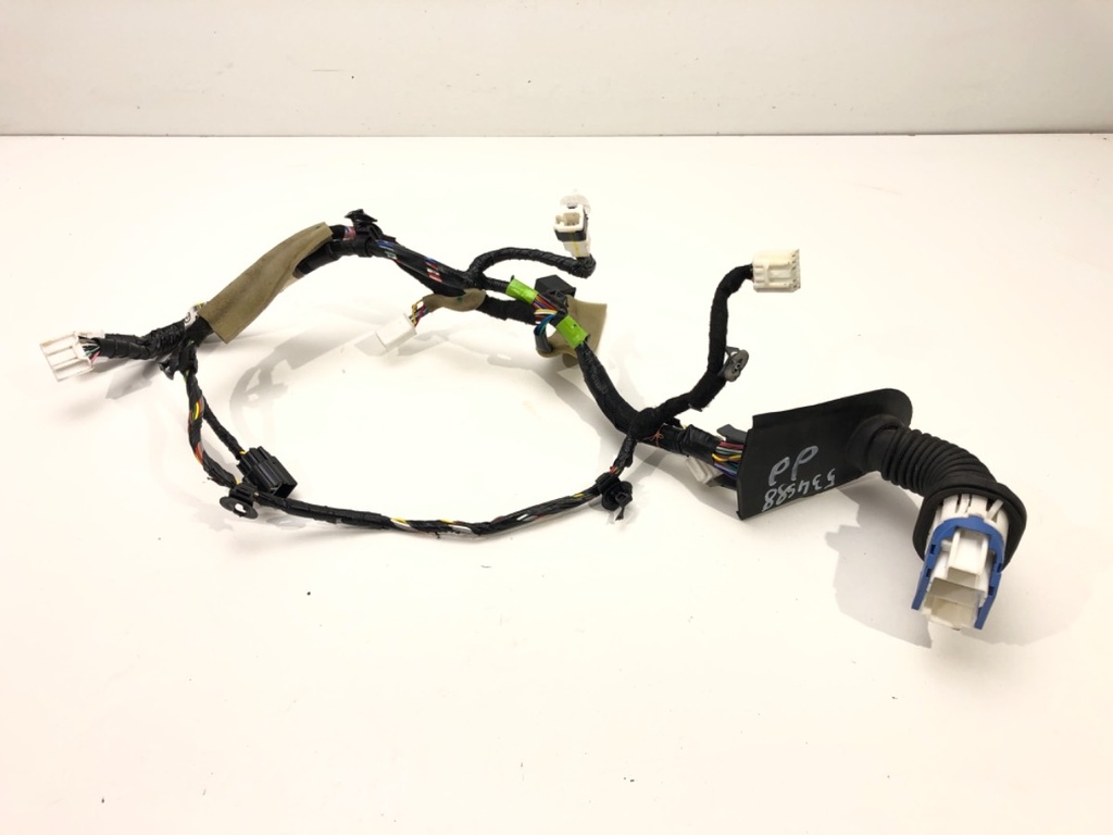 [STARK-534588] Instalación eléctrica de puerta delantera izquierda Mazda 2
