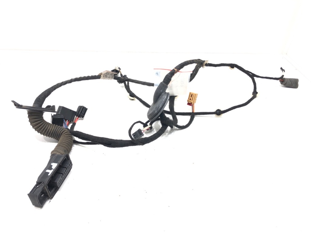 [STARK-649608] Instalación eléctrica puerta trasera derecha Skoda Superb III Kombi (3V5)