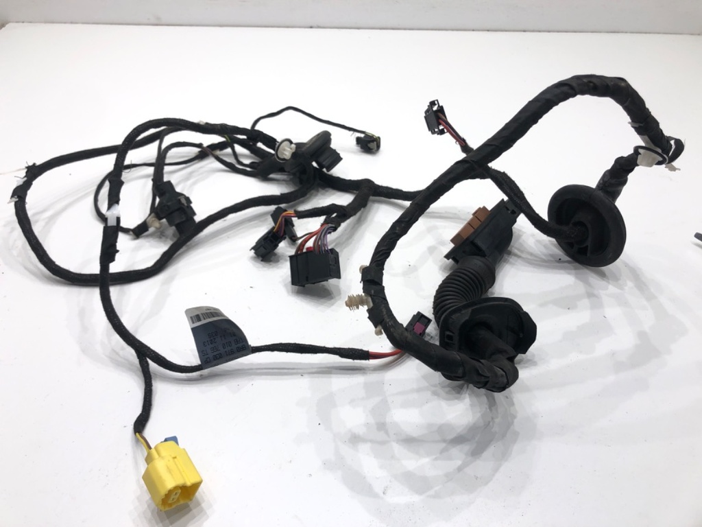 [STARK-686789] Instalación eléctrica puerta delantera derecha Audi Q5 (8RB)