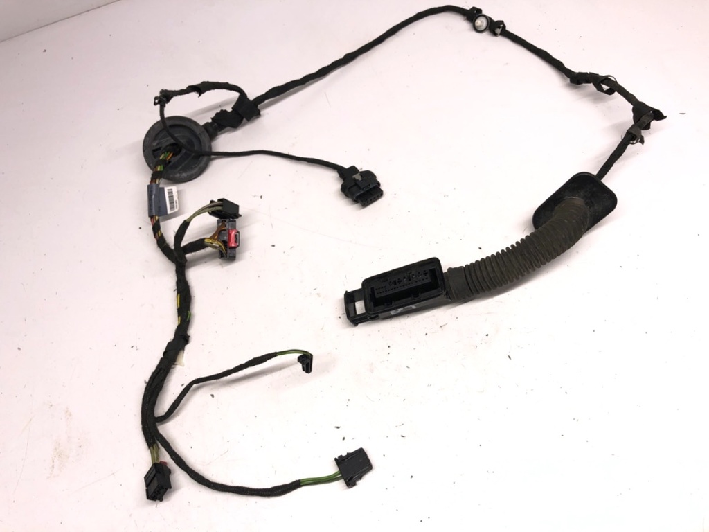 [STARK-740608] Instalación eléctrica de puerta trasera derecha Audi A3 (8VS, 8VM)