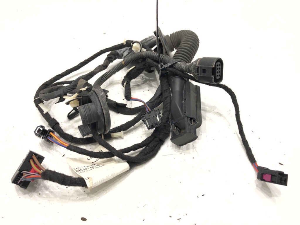 [STARK-757735] Instalación eléctrica puerta trasera izquierda Audi Q5