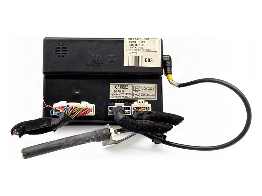 [STARK-948462] Unidad de control de carrocería BCM KIA CEE'D SW (ED)