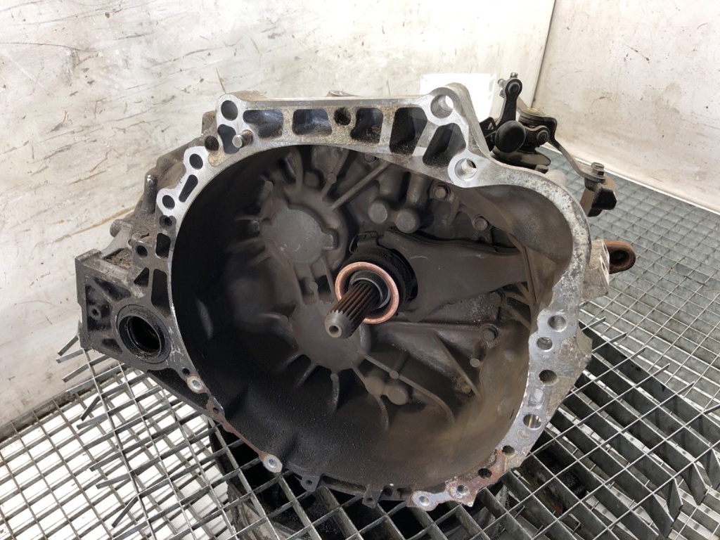 [STARK-735770] Caja de cambios Toyota Avensis Kombi (_T27_) 2.0 D-4D 93 kW 2009-2018