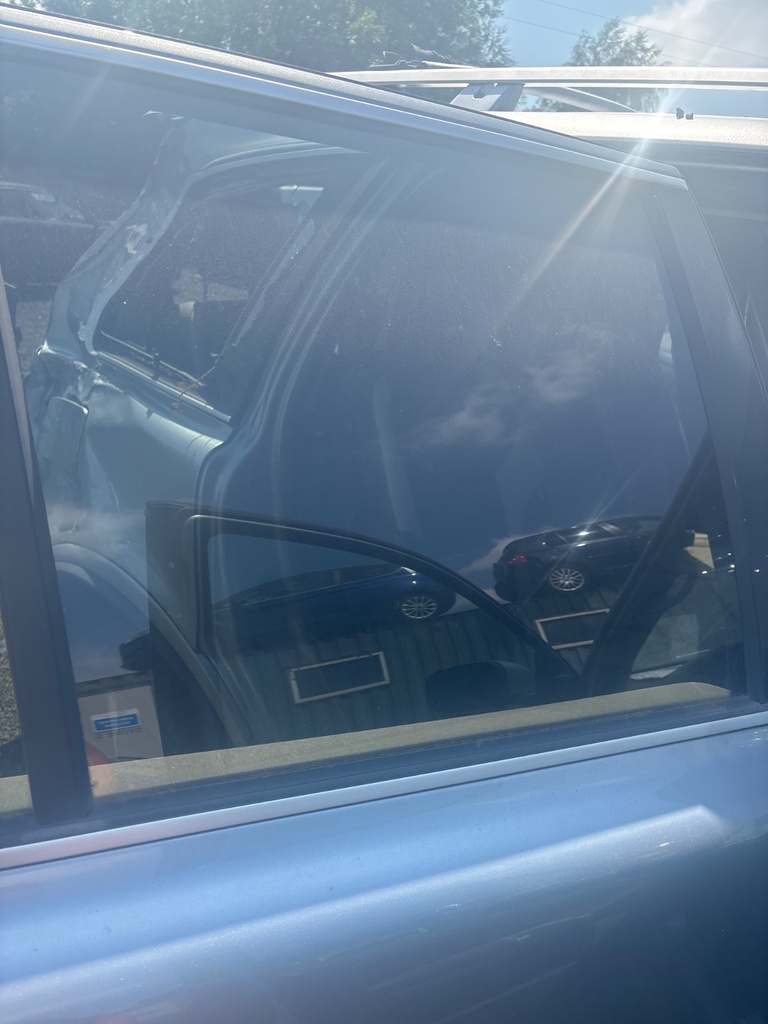 [EPE-114310] Cristal de puerta trasero derecho Volvo XC90