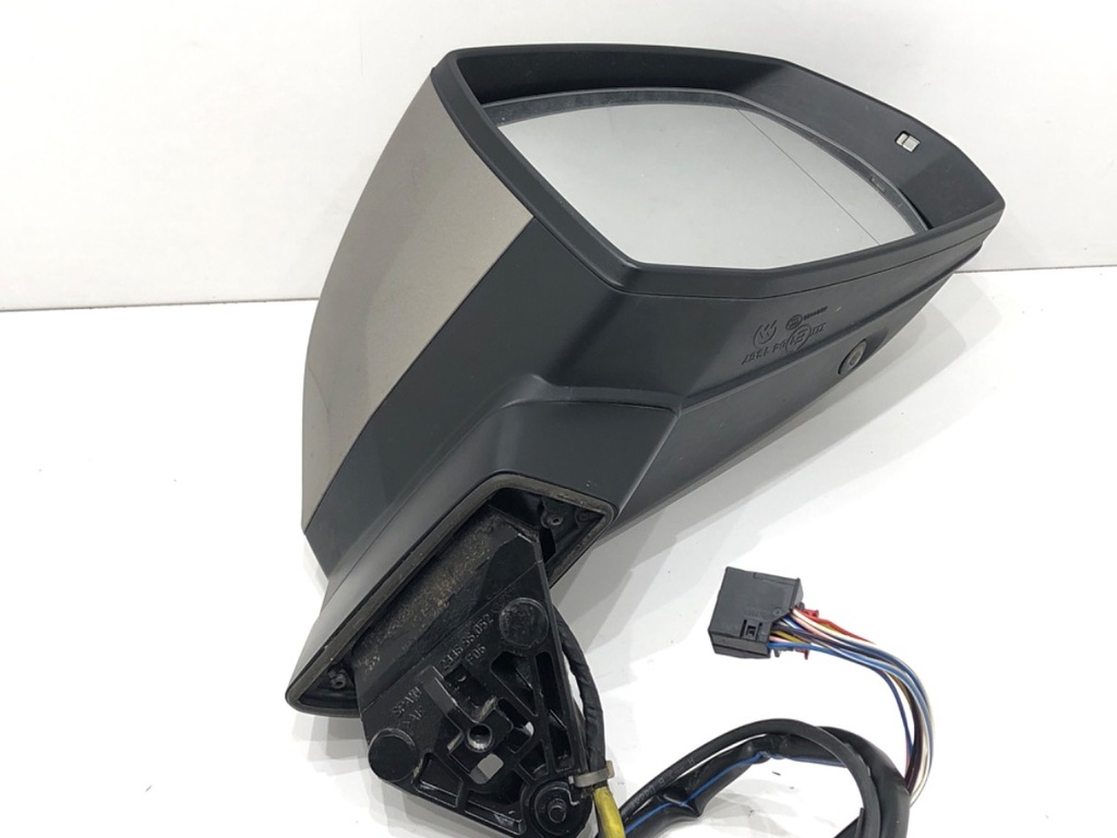 [STARK-682421] Retrovisor derecho Audi Q7 (4MB, 4MG) 2015-2022