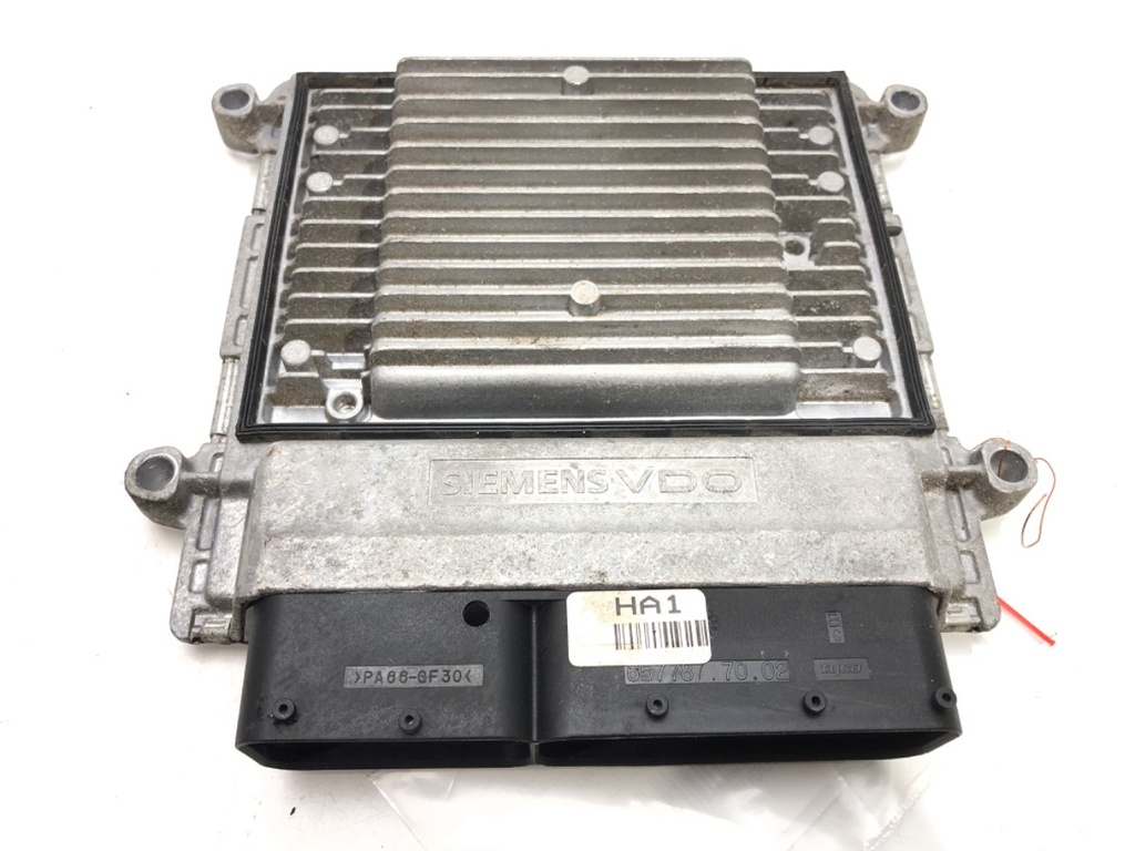 [STARK-575866] Unidad de control del motor HYUNDAI i30 (FD) 2.0 105 kW 143 CV gasolina 2007-2011