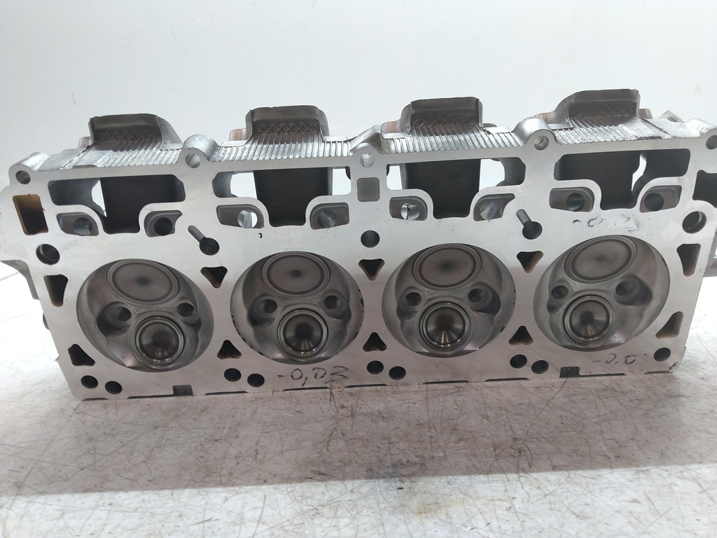 [MTD-539737] Culata Jeep Commander 5.7 V8