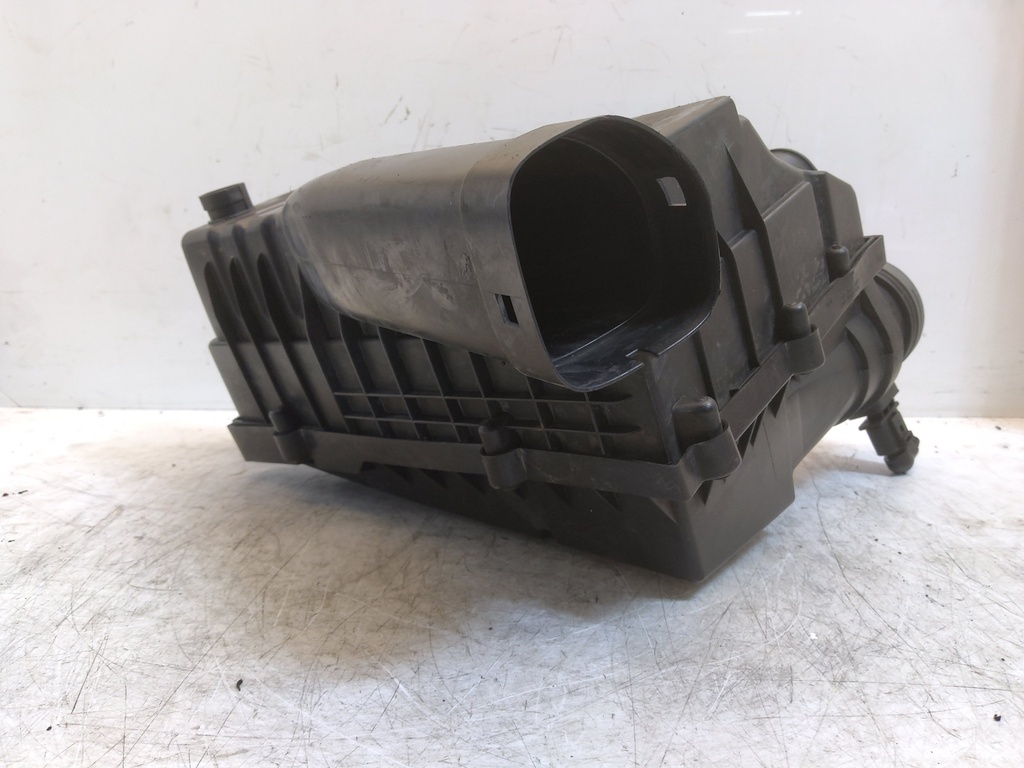[MTD-539593] Caja de filtro de aire VW Passat B7 CC