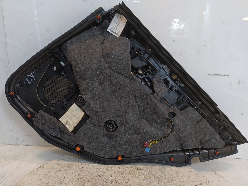 [MTD-539607] Revestimiento de puerta Mercedes Clase E W212