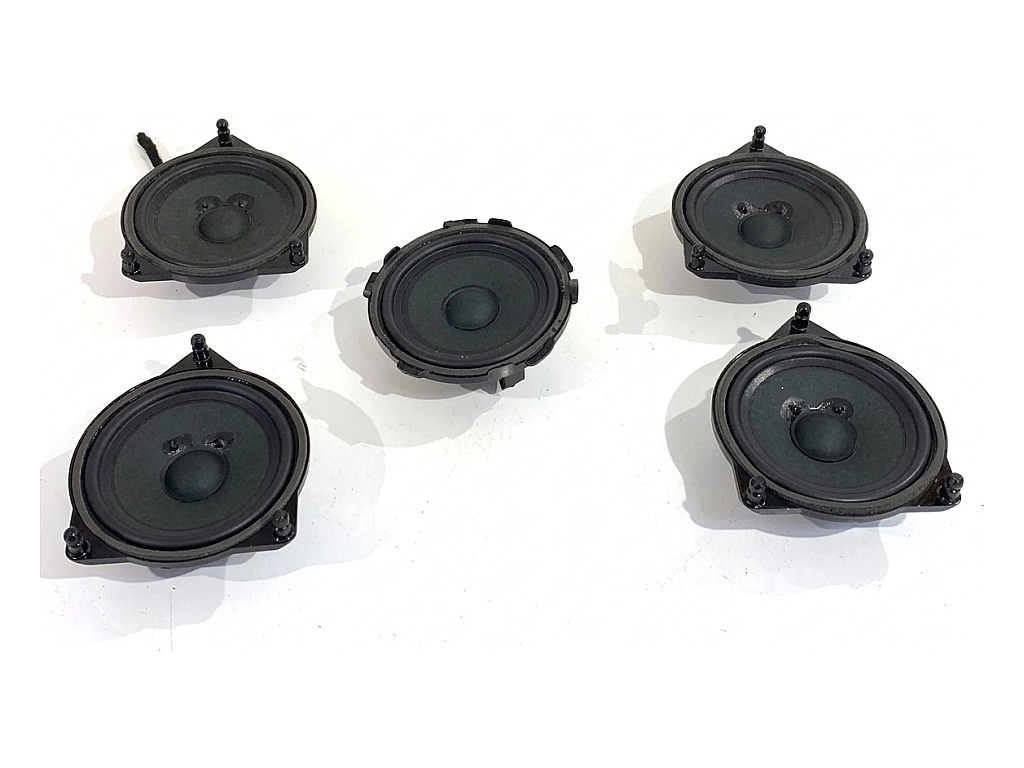 [STARK-914277] Altavoz Mercedes-Benz GLC (X253)