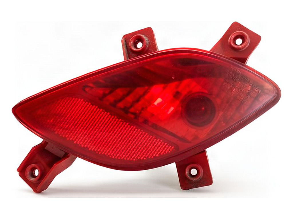 [STARK-941860] Piloto trasero derecho HYUNDAI i30 (GD)