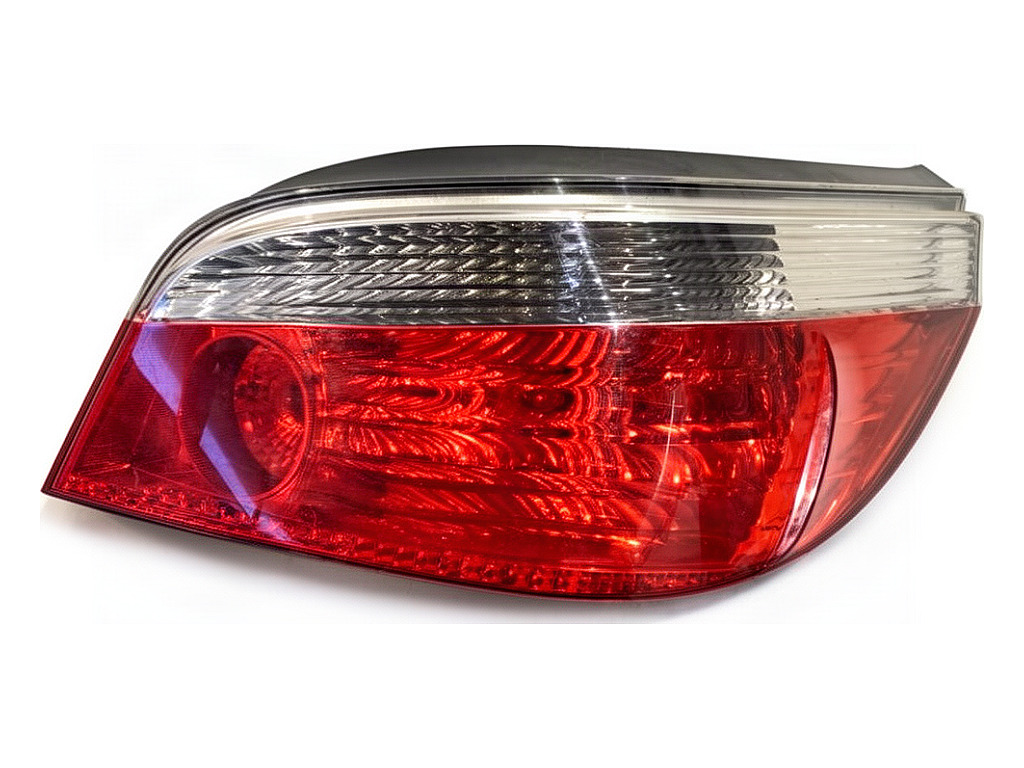 [STARK-950437] Piloto trasero derecho BMW Serie 5 (E60)