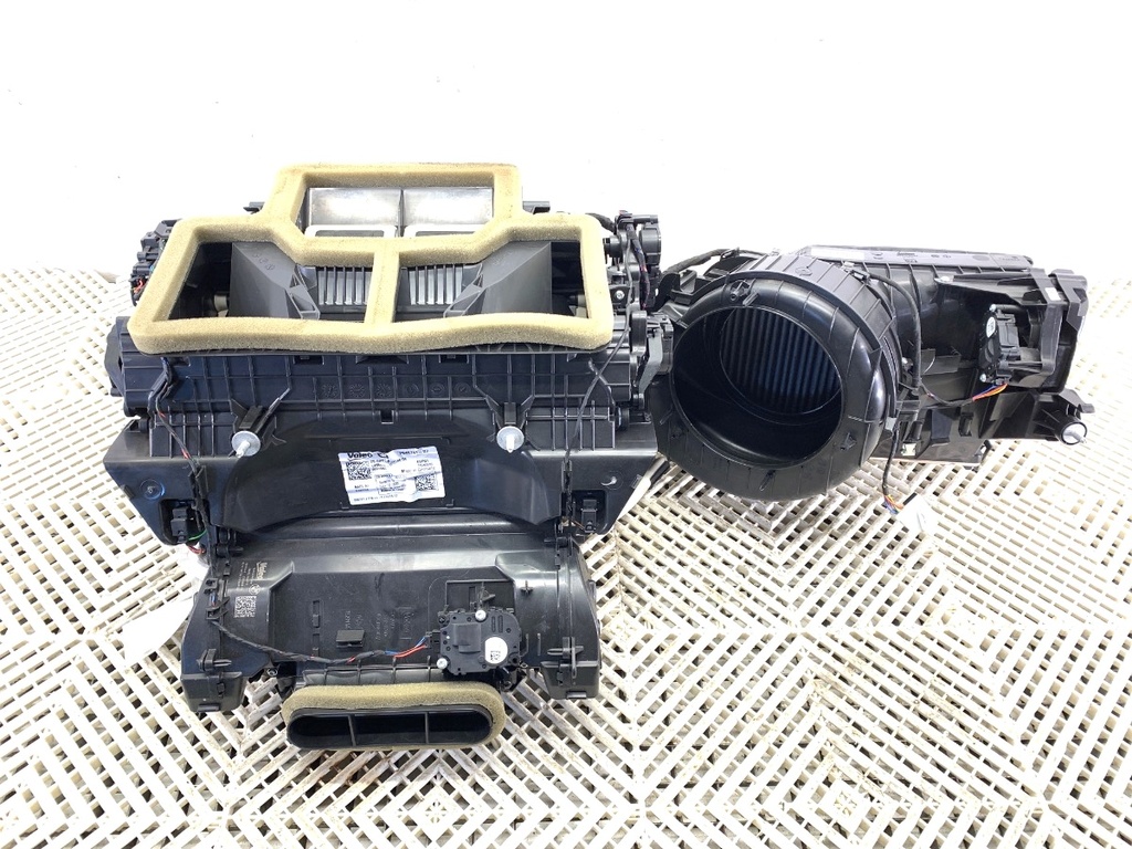[STARK-708724] Calefactor BMW Serie 3 Touring (G21, G81) 2019-2022