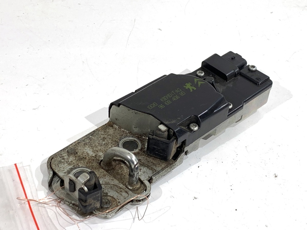 [STARK-814893] Actuador de cierre de portón Citroen C5 III (RD_)