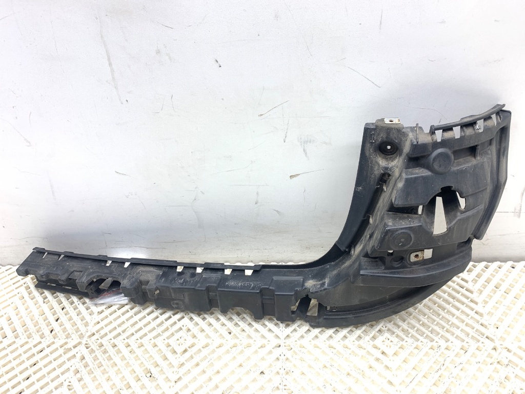 [STARK-856694] Guía parachoques trasero central BMW X3 F25