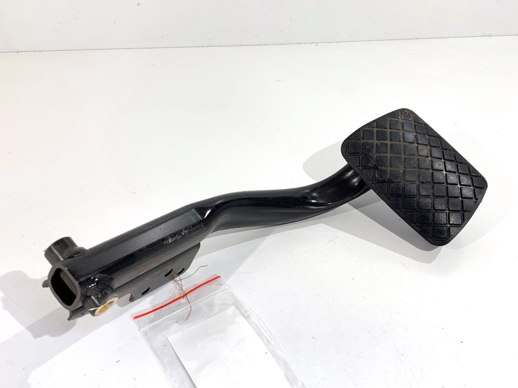 [STARK-873350] Pedal de freno Audi A4 Allroad B9