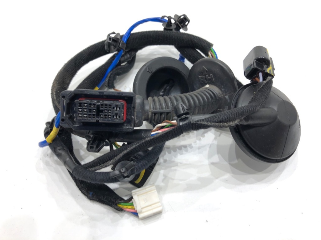 [STARK-900745] Instalación eléctrica puerta trasera derecha KIA XCEED (CD)