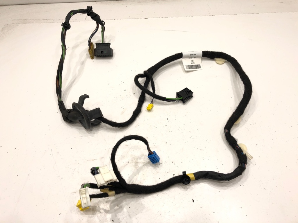 [STARK-750822] Instalación eléctrica puerta delantera derecha Mercedes-Benz Clase S (W221)