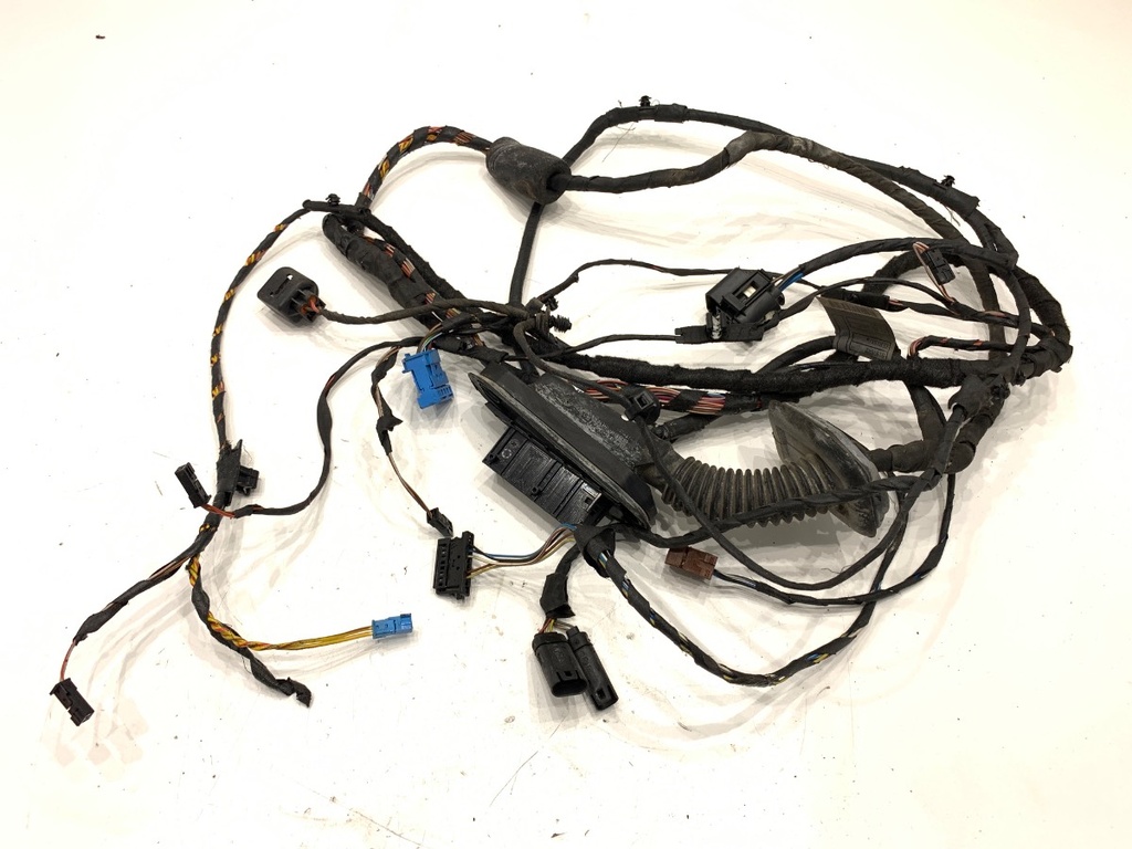 [STARK-751107] Instalación eléctrica puerta trasera izquierda BMW Serie 7 (F01-F04)