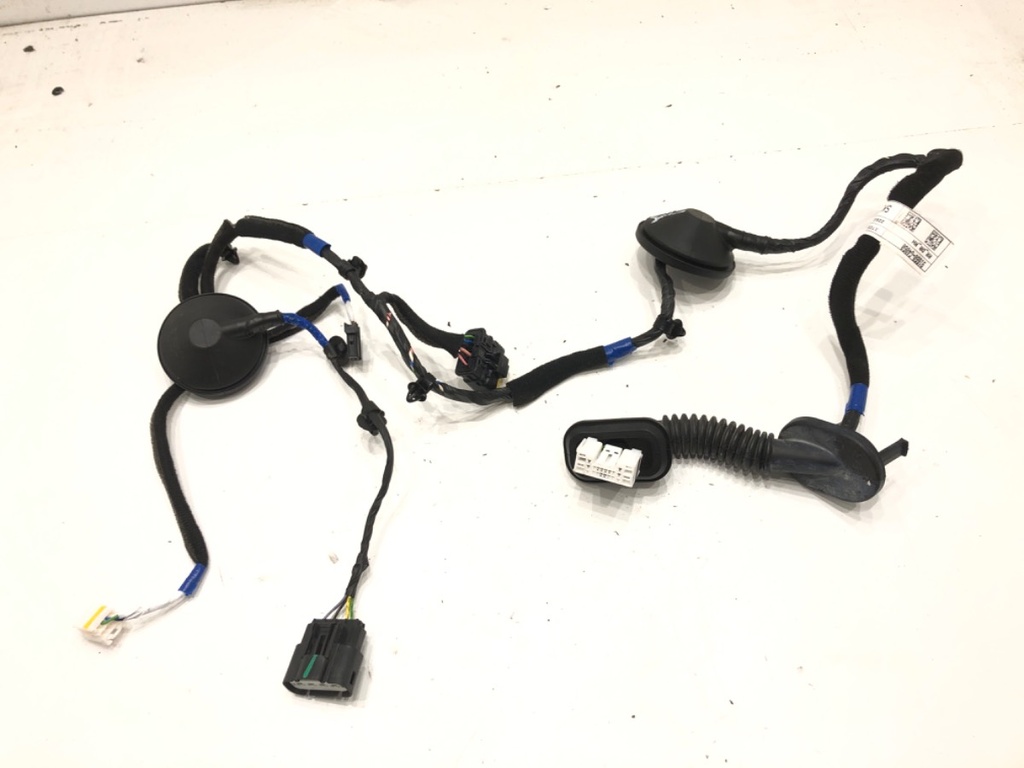 [STARK-754086] Instalación eléctrica de puerta trasera derecha Hyundai i30 (PDE, PD, PDEN)