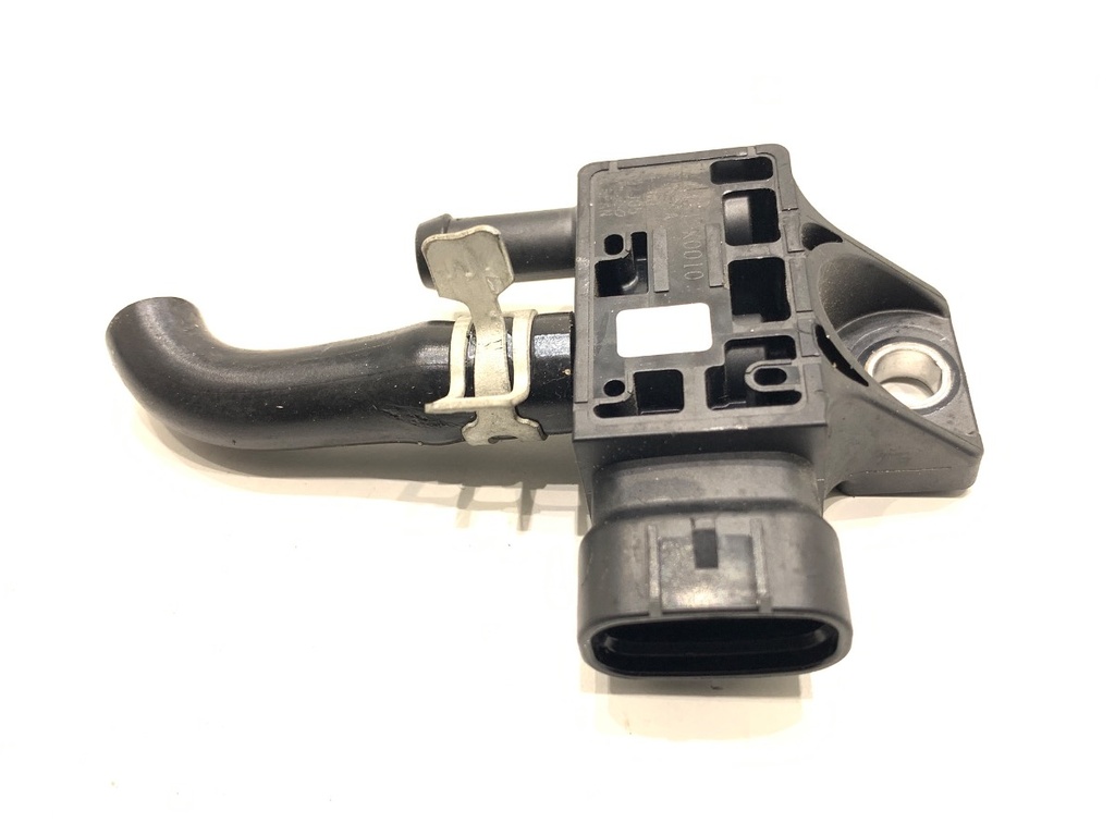 [STARK-833263] Sensor de presión de gases de escape Lexus LBX