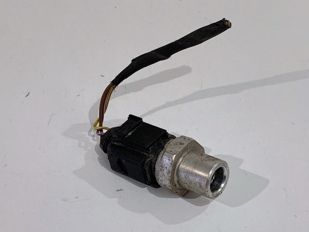 [STARK-833679] Sensor de aire acondicionado Audi Q8 (4MN)