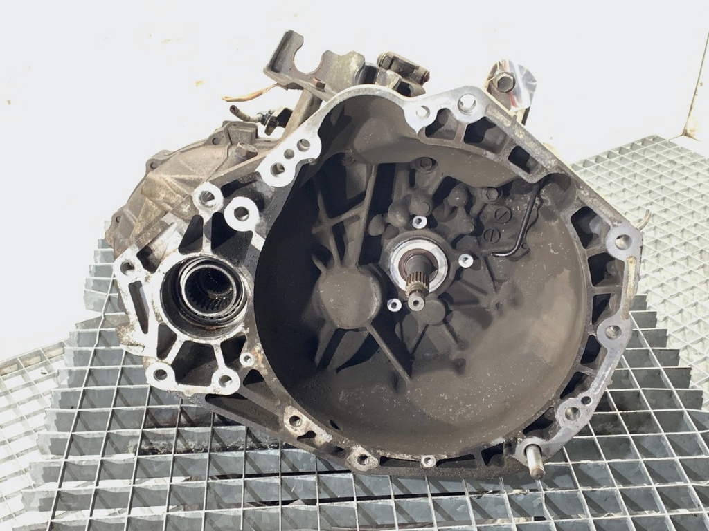 [STARK-706168] Caja de cambios SUZUKI SX4 (EY, GY) 1.6 VVT 79 kW 2006-2022