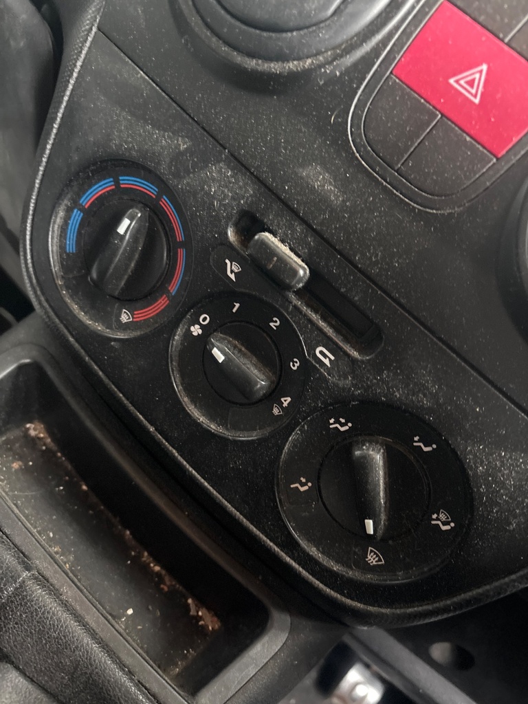 [EPE-128946] Mando de calefacción Fiat Fiorino 2014