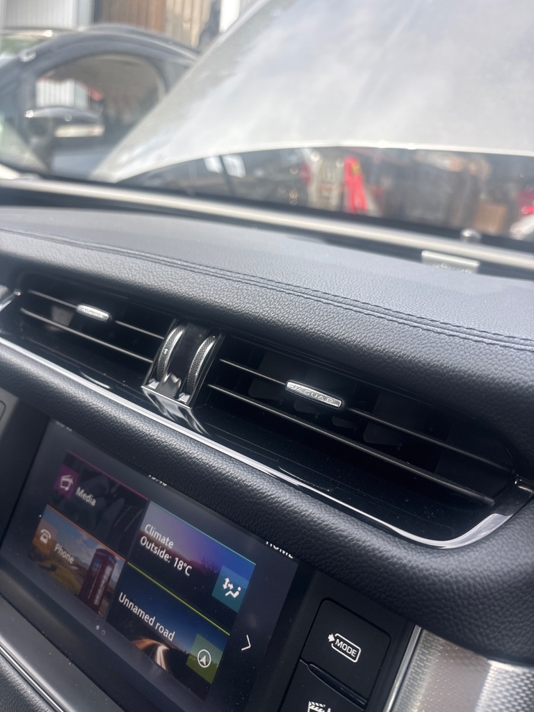 [EPE-129191] Salida de aire salpicadero Jaguar XF (2016)