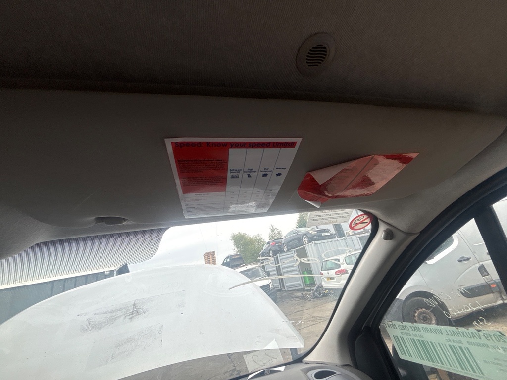 [EPE-129108] Parasol derecho Vauxhall Vivaro 2019