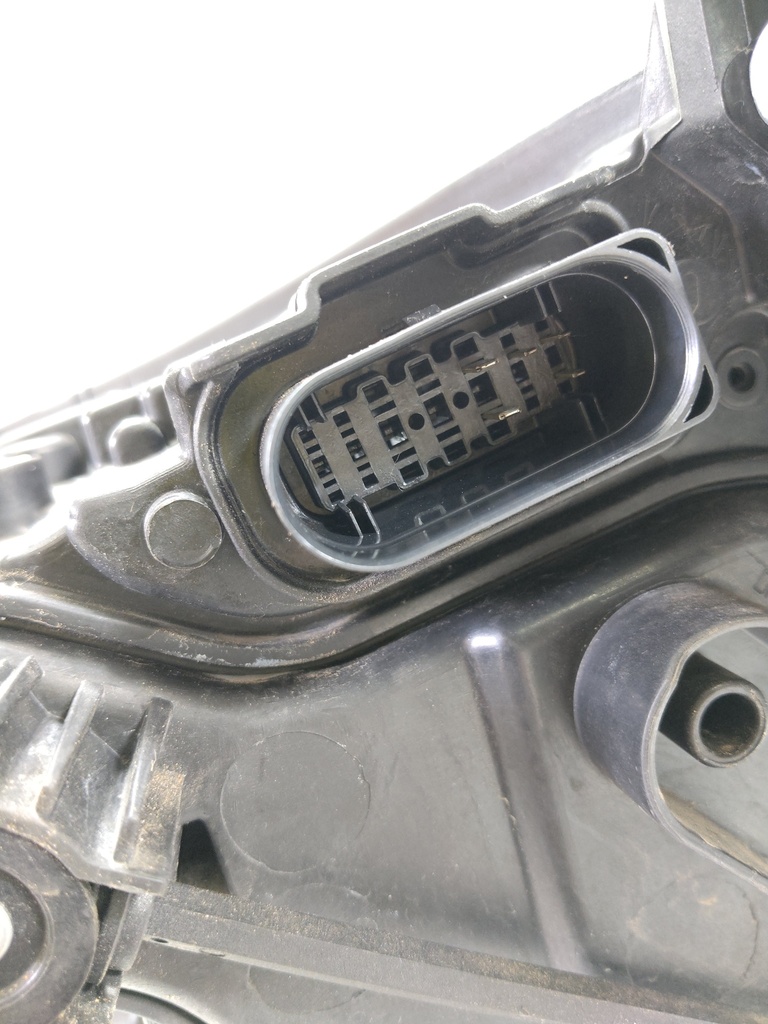 [MTD-539962] Faro delantero derecho VW Golf VIII