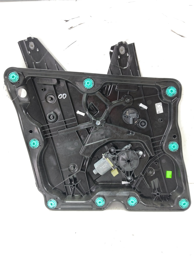 [MTD-539943] Motor de elevalunas VW Golf VIII