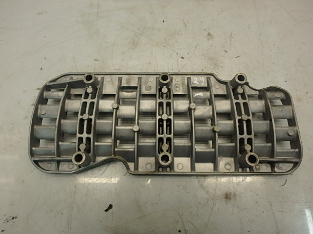 [MTD-145313] Placa deflectora Chrysler Dodge Jeep Nitro Cherokee 2.8 Diesel