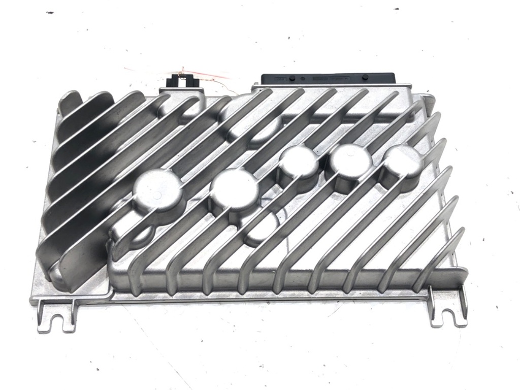 [STARK-660288] Amplificador SKODA SUPERB IV Kombi (NZ5) 2023 -