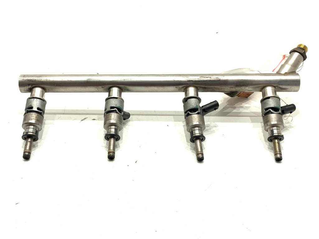 [STARK-899393] Fuel Rail AUDI A8 D4 (4H2, 4H8, 4HC, 4HL) 2009-2018