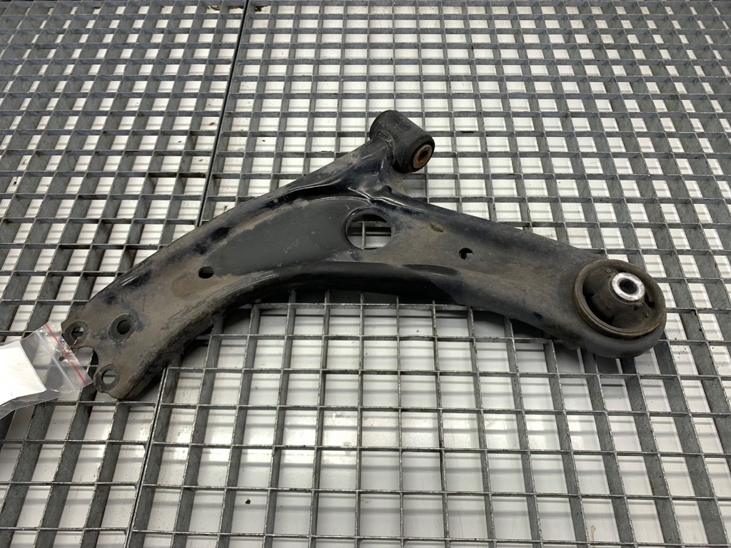 [STARK-907259] Aleta delantera izquierda Toyota Yaris Cross (MXP) 2020-2022