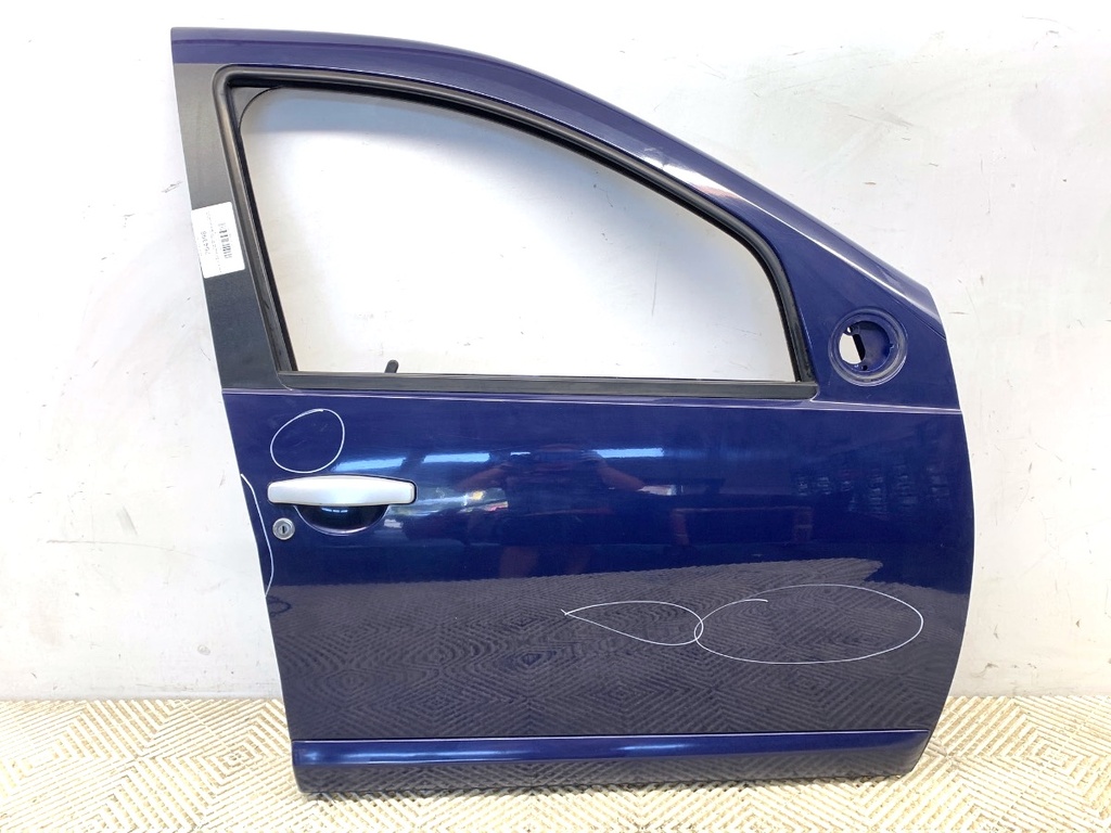 [STARK-764398] Puerta delantera derecha Dacia Sandero 2008-2022 1.6 gasolina