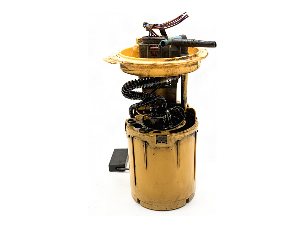 [STARK-951834] Bomba de combustible SEAT Leon (1P1)