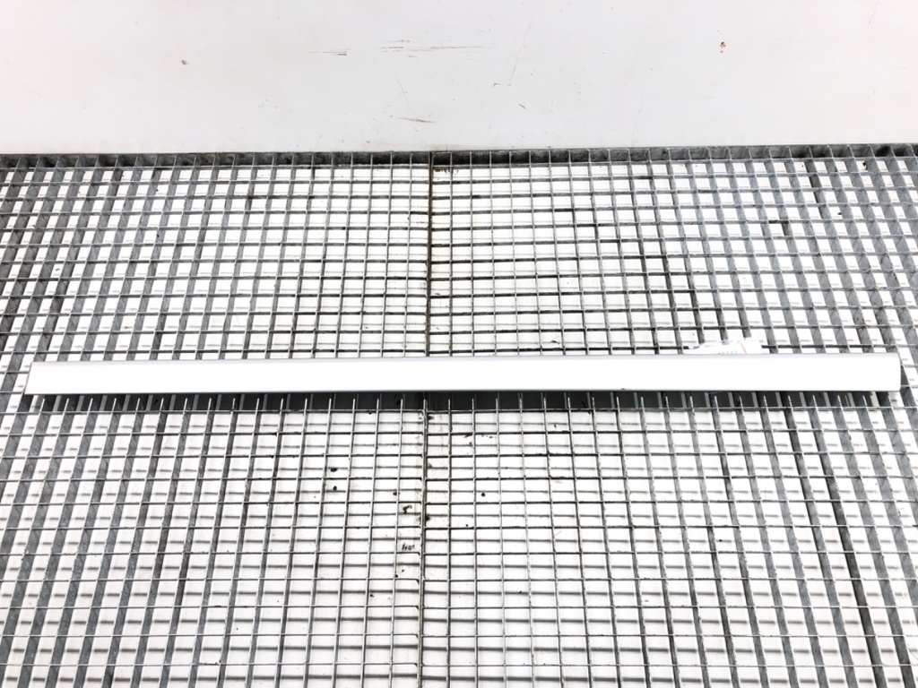 [STARK-471242] Moldura de puerta delantera izquierda Mercedes-Benz CLK (C208)