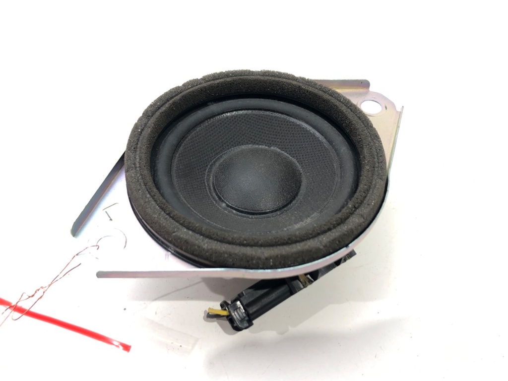 [STARK-522473] Altavoz para Lexus GS (_L1_)