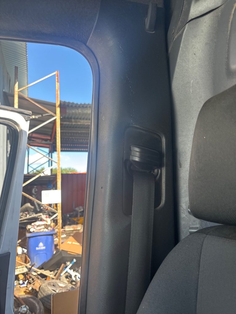 [EPE-129554] Embellecedor Pilar B Mercedes-Benz Sprinter 3.5-T